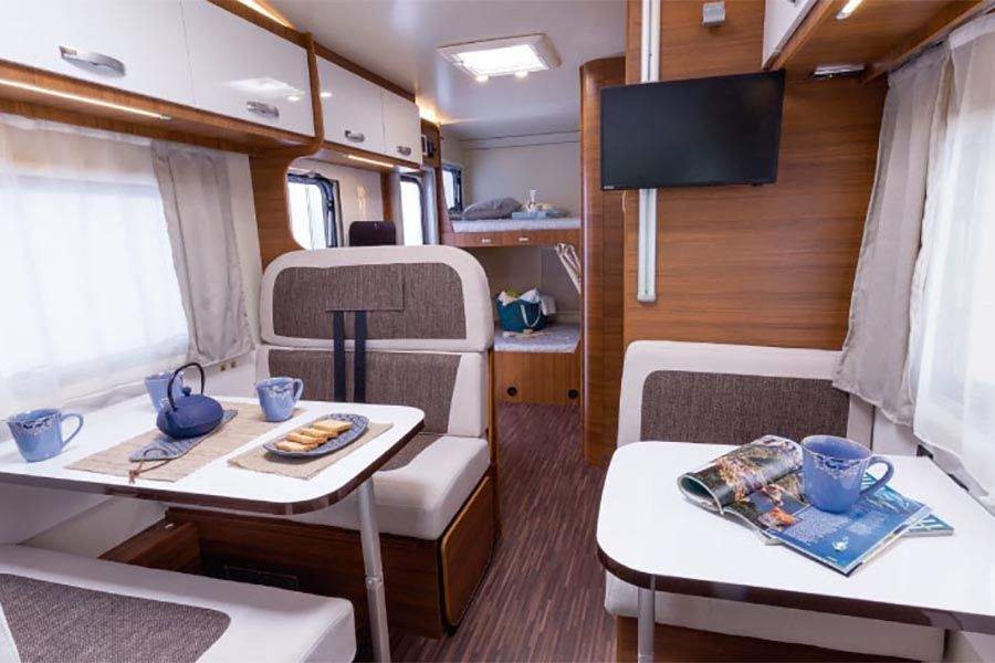 Alquilar autocaravana capuchina Elnagh Baron 22 2 - Alquiler de autocaravanas en Sant Cugat