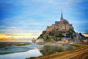 Mont-Saint- Michel
