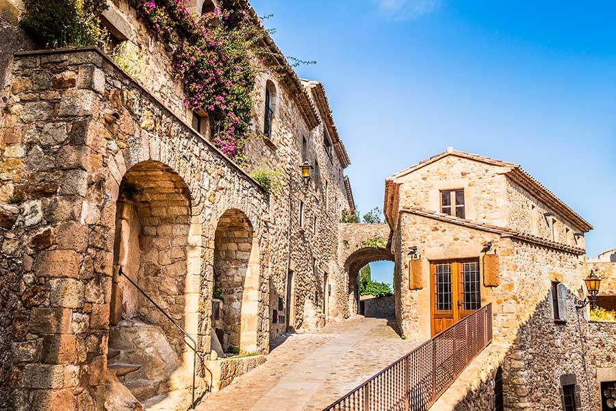 pals autocaravana - Ruta por los pueblos m&aacute;s bonitos de Catalunya en autocaravana
